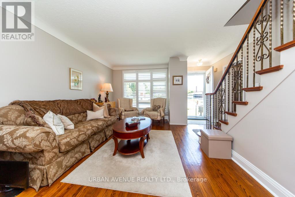 136 TOWER DRIVE - 3