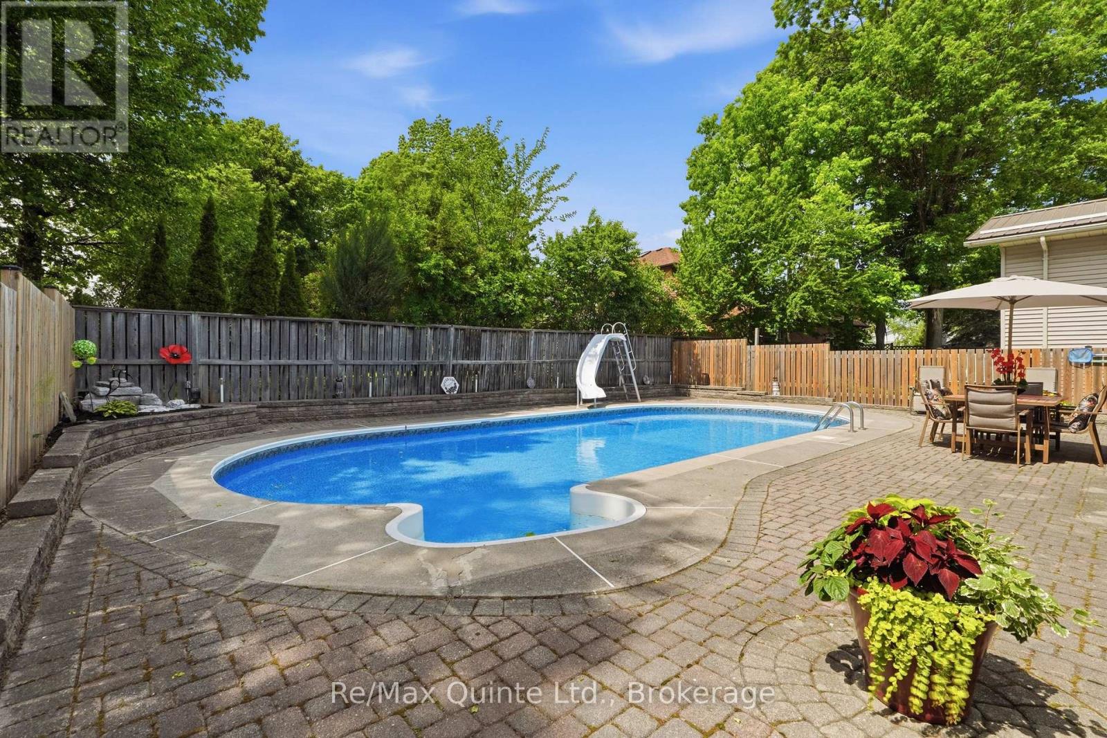 97 PARKVIEW HEIGHTS - Image 3