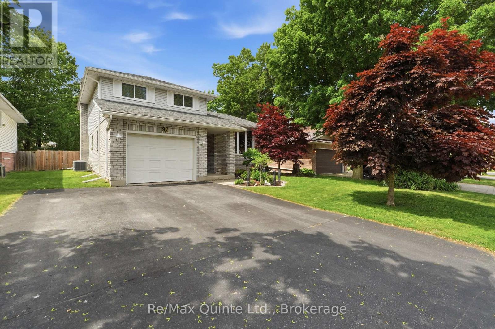 97 PARKVIEW HEIGHTS - 37