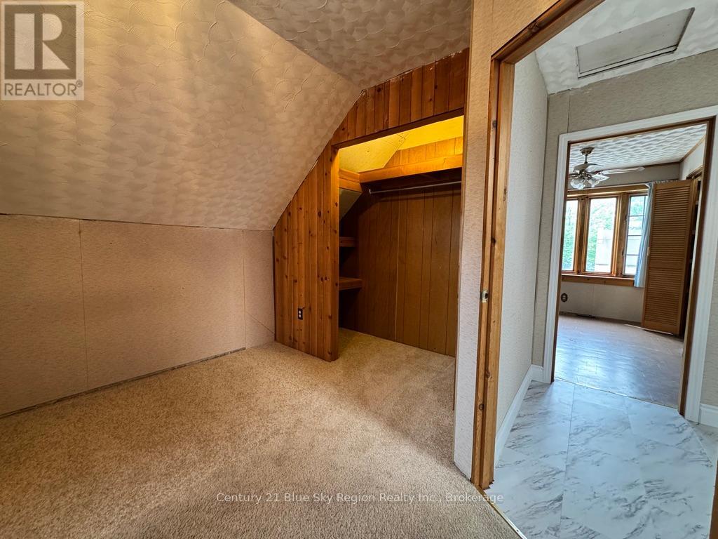 1528 CASSELLS STREET - 16