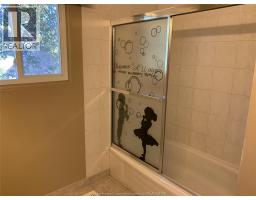 9394 Esplanade Drive Unit# 3, Windsor, ON N8R2A3 Photo 15