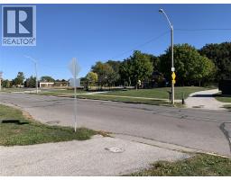 9394 Esplanade Drive Unit# 3, Windsor, ON N8R2A3 Photo 19
