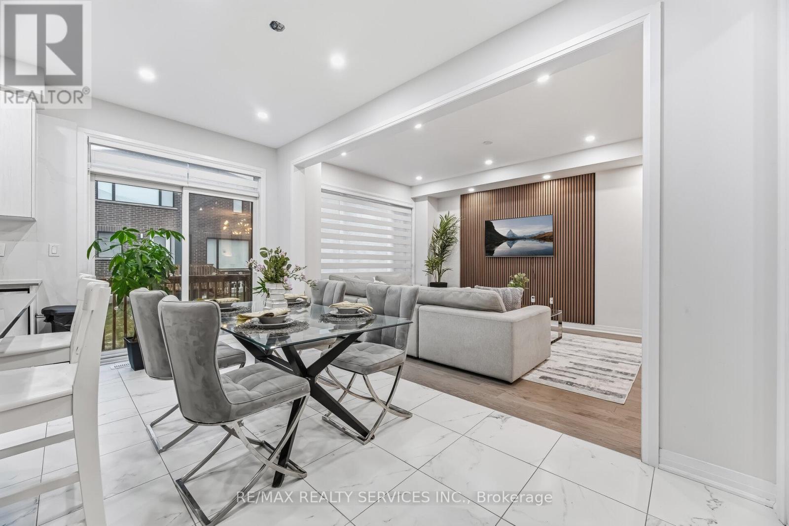 14 GIBSON DRIVE - 11
