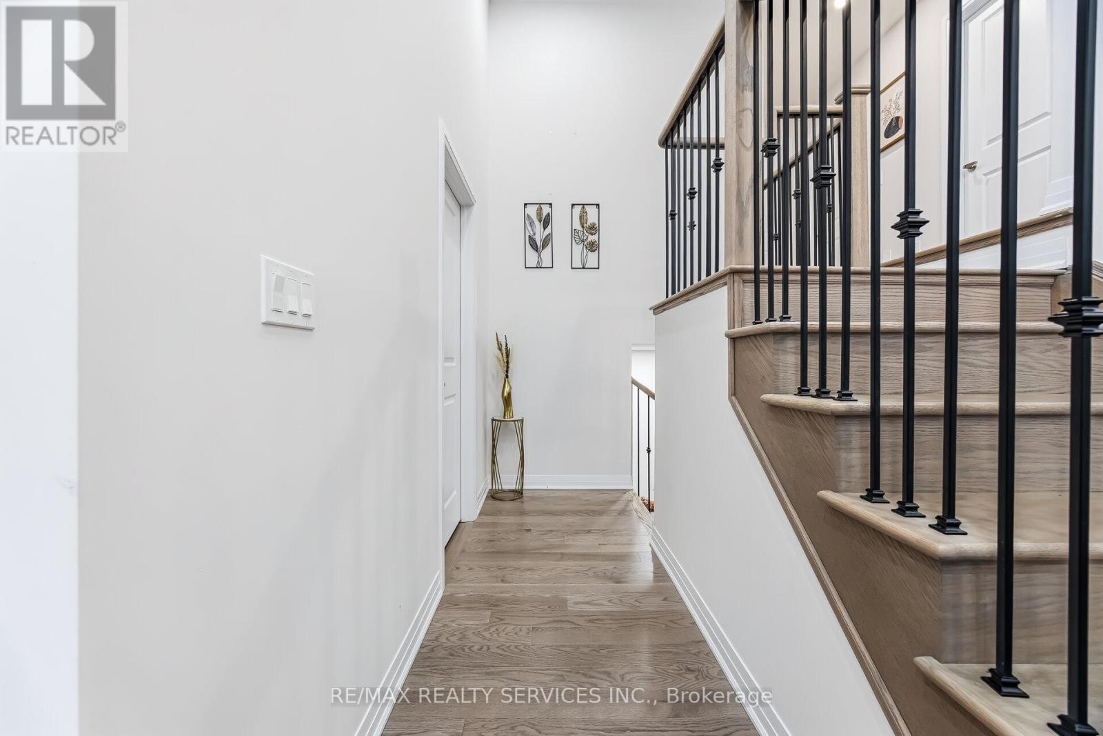 14 GIBSON DRIVE - 21