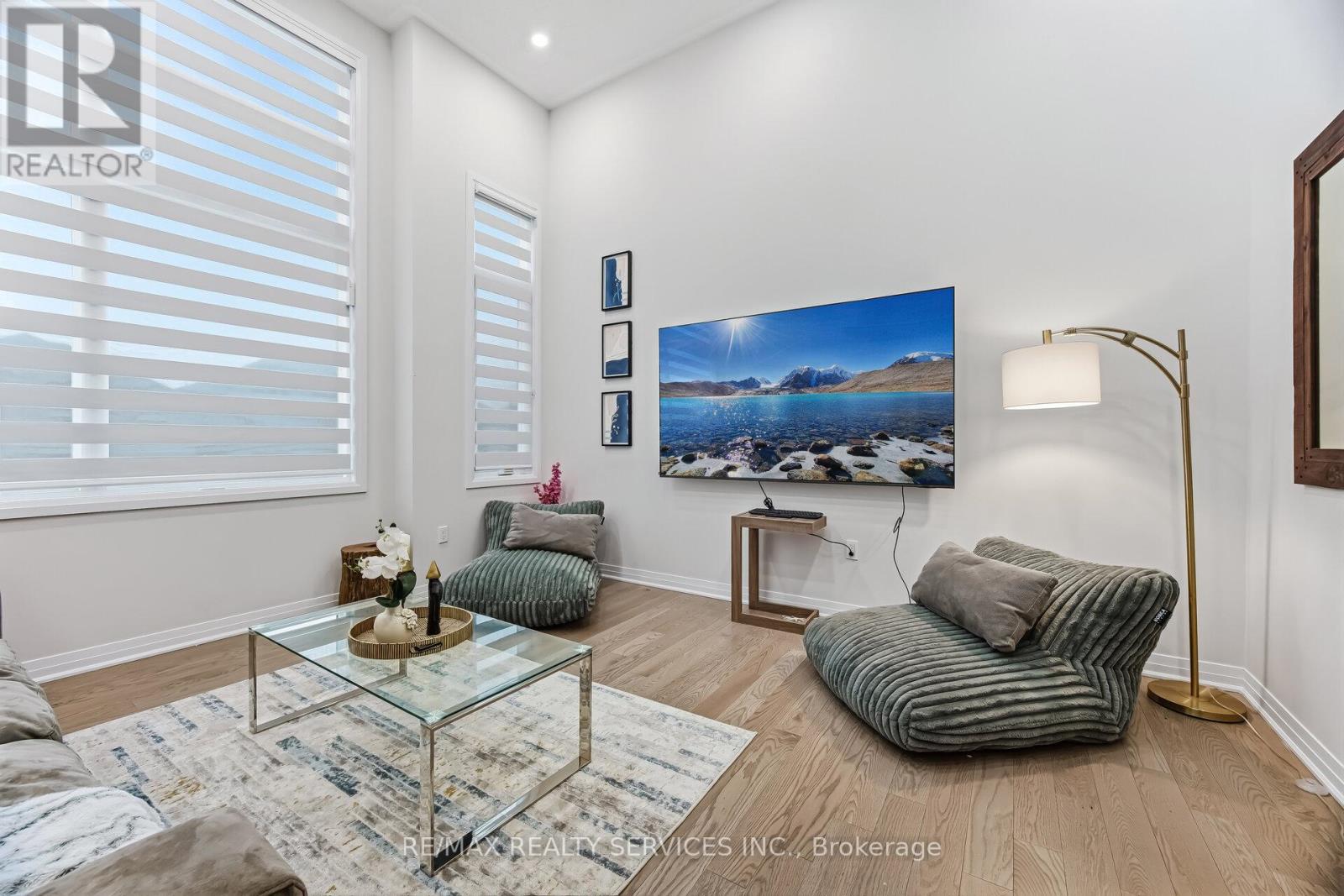 14 GIBSON DRIVE - 23