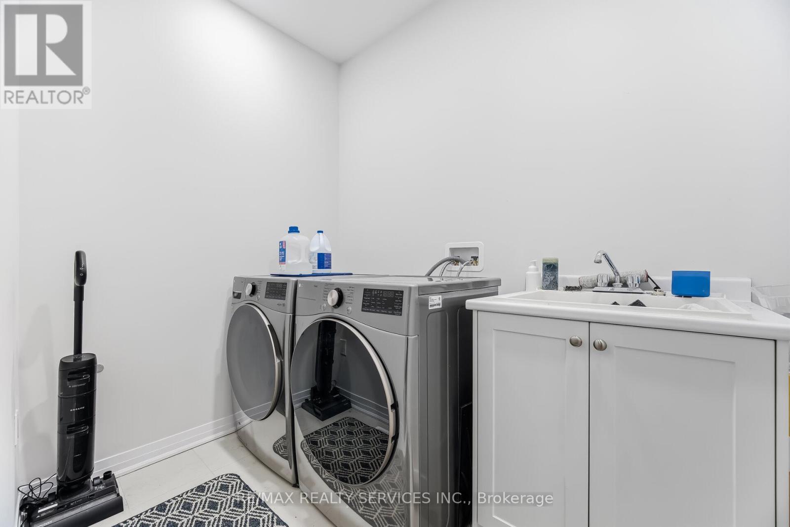 14 GIBSON DRIVE - 27