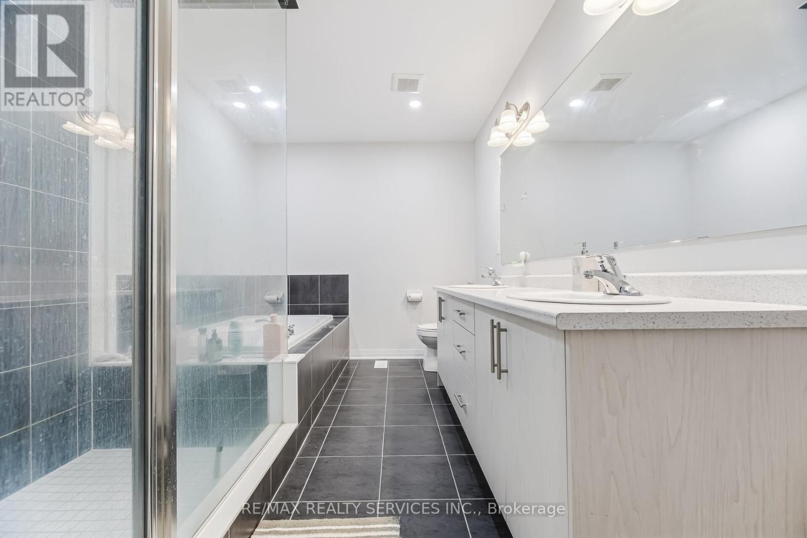 14 GIBSON DRIVE - 34