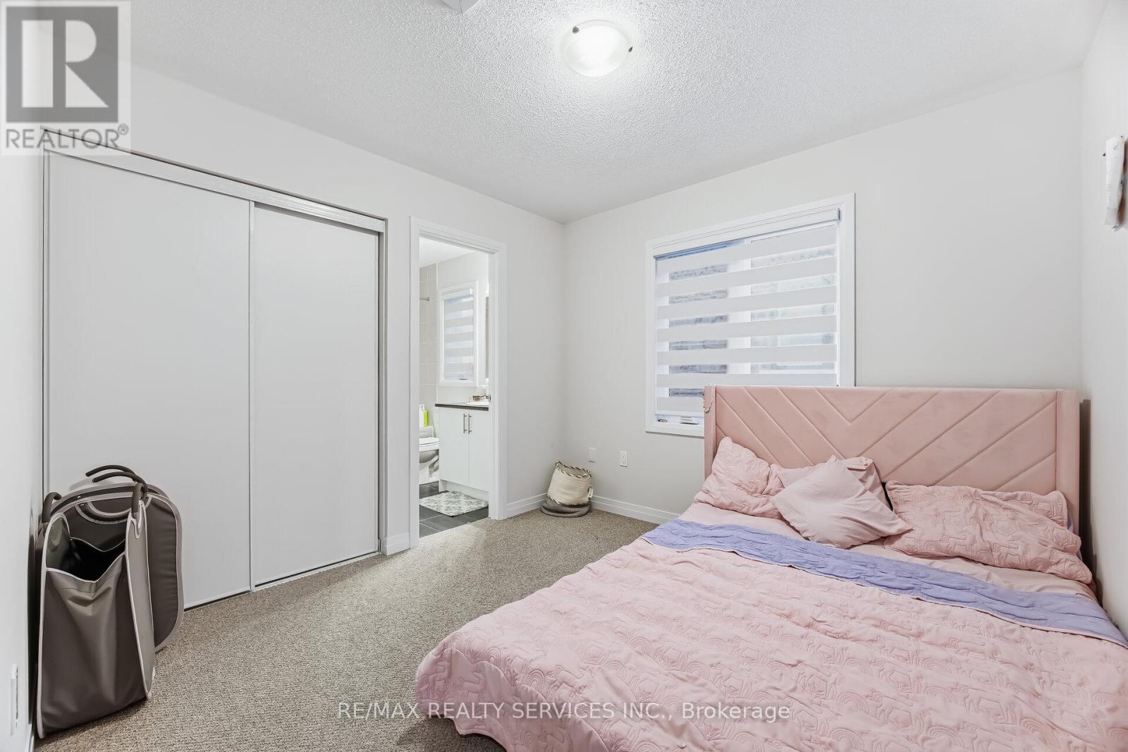 14 GIBSON DRIVE - 36
