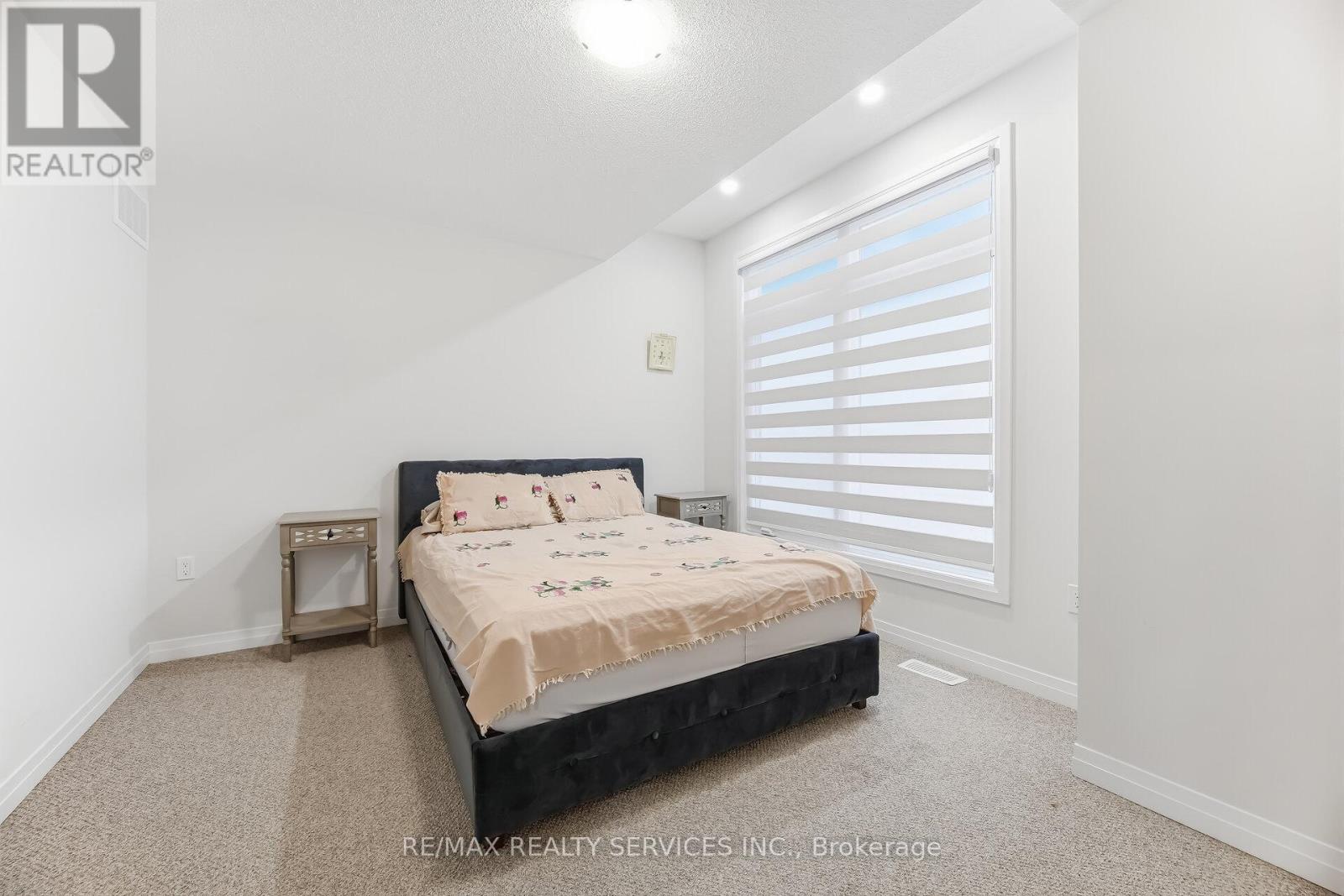 14 GIBSON DRIVE - 39