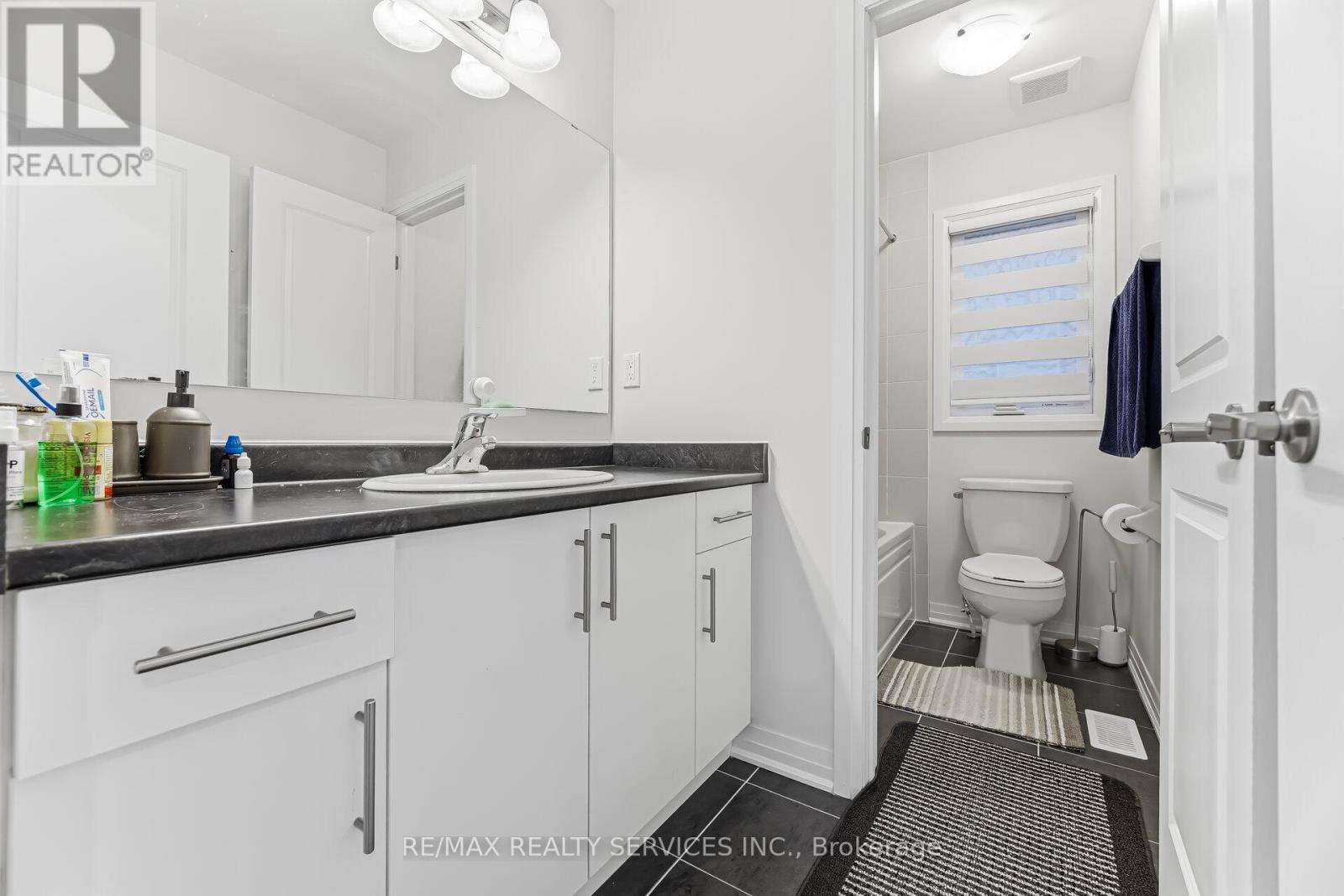 14 GIBSON DRIVE - 43