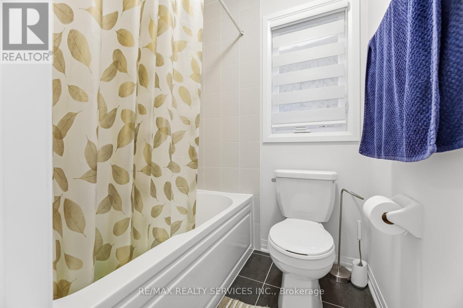 14 GIBSON DRIVE - 44