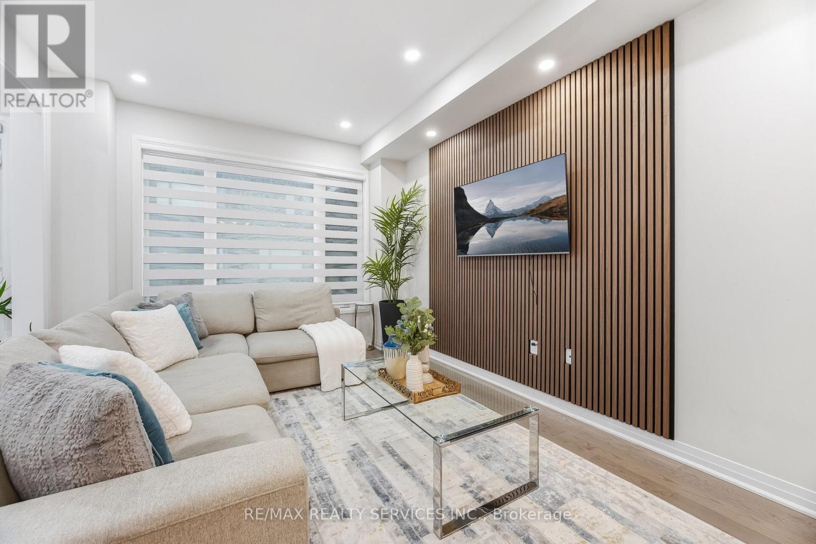 14 GIBSON DRIVE - 8