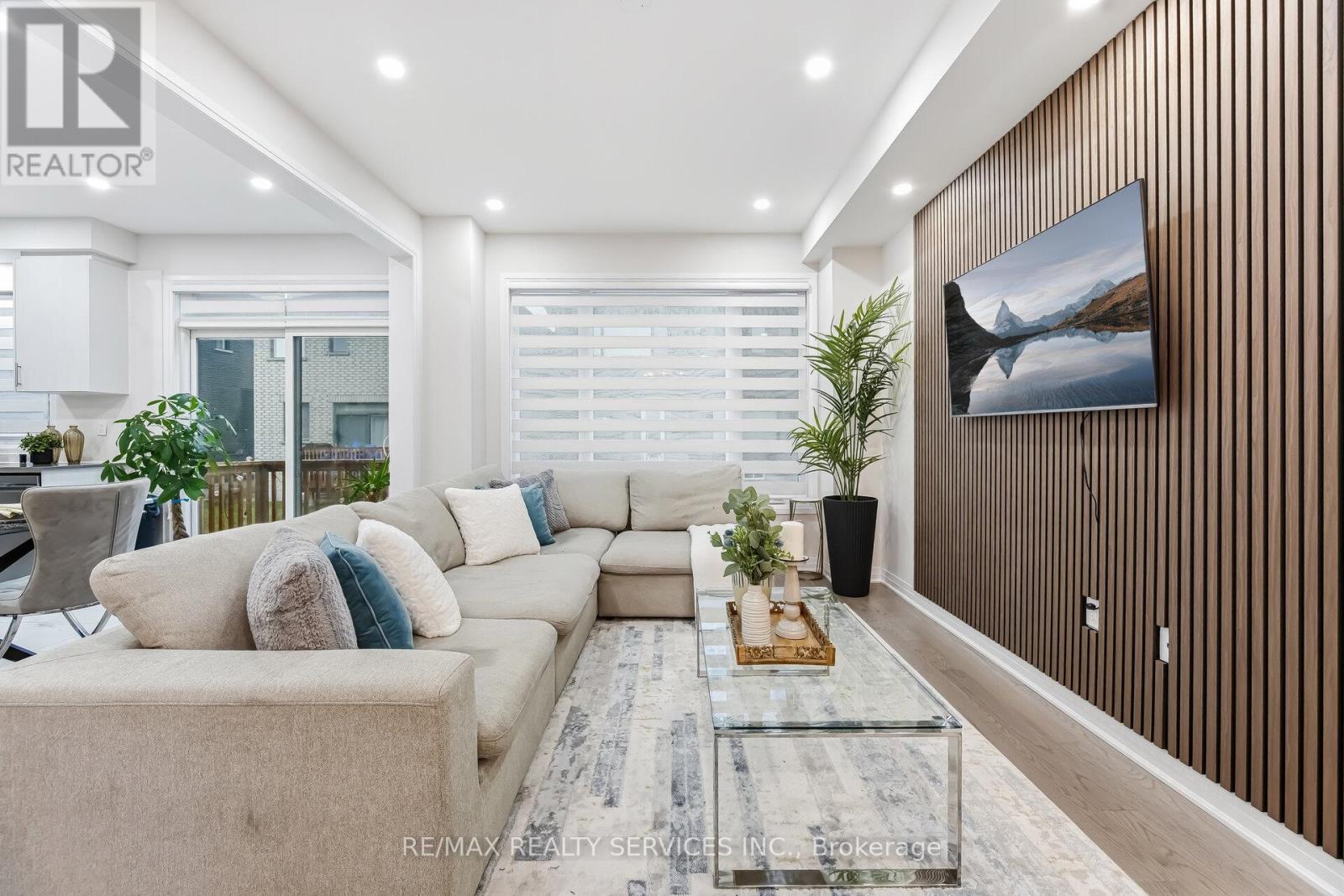 14 GIBSON DRIVE - 9