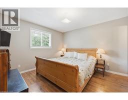 4pc Bathroom - 28 Rousseaux Street, Hamilton, ON L9G2W5 Photo 7
