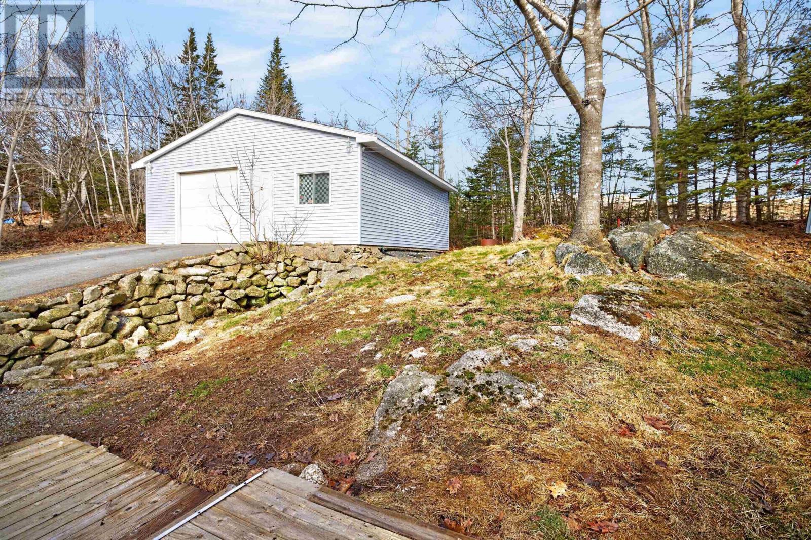 25 Mansion Avenue - 36