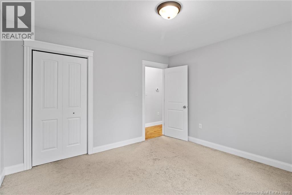 38 Foster Avenue - 19