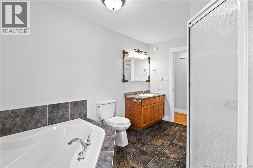 38 Foster Avenue - 18