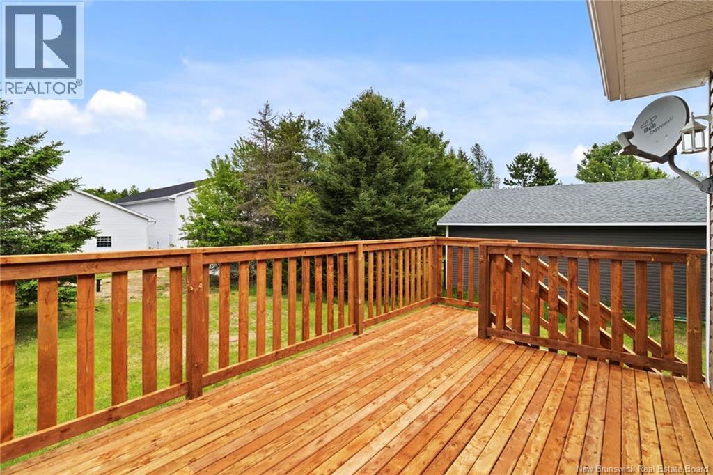 38 Foster Avenue - 42