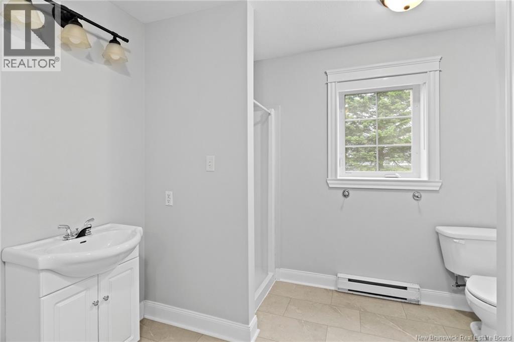 38 Foster Avenue - 41