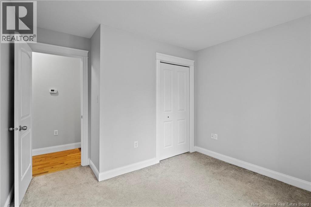 38 Foster Avenue - 31
