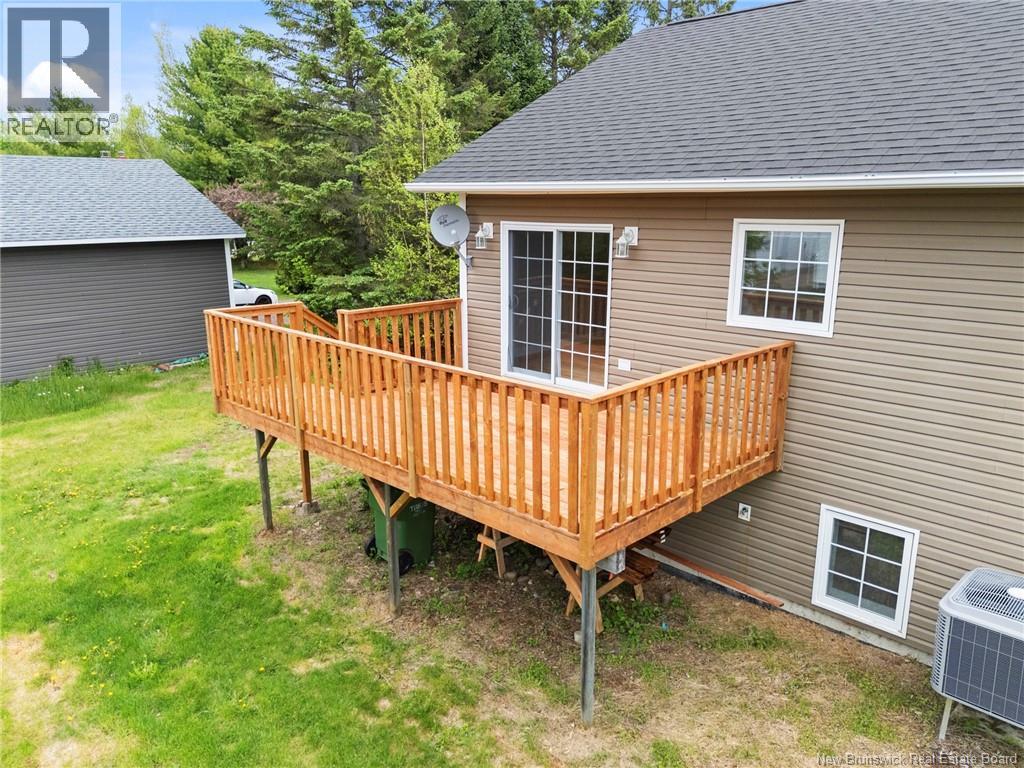 38 Foster Avenue - 43