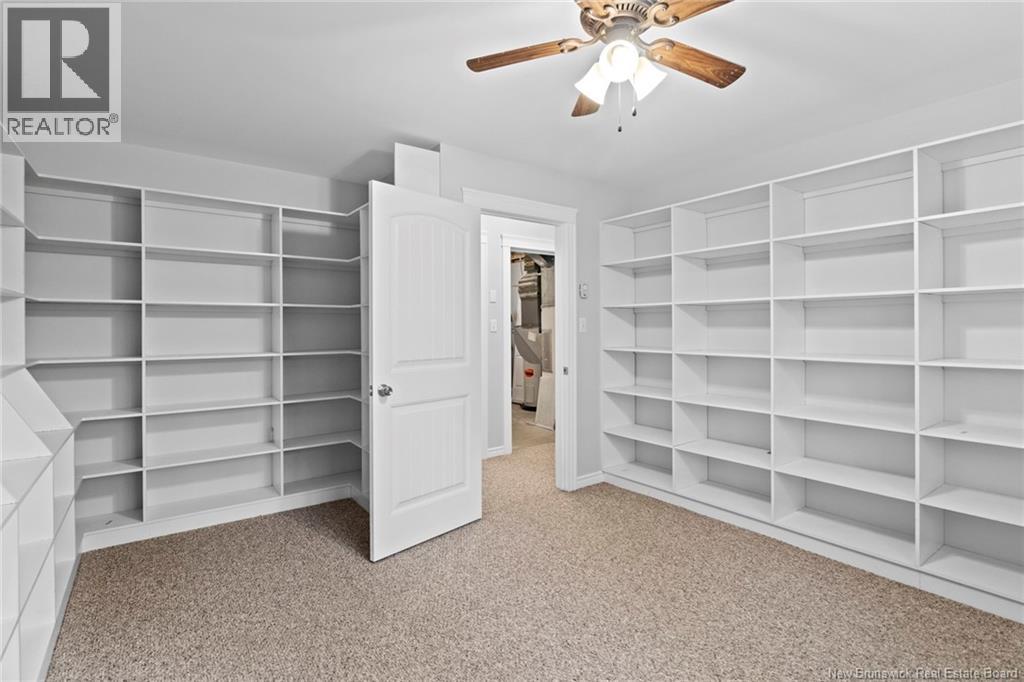 38 Foster Avenue - 37