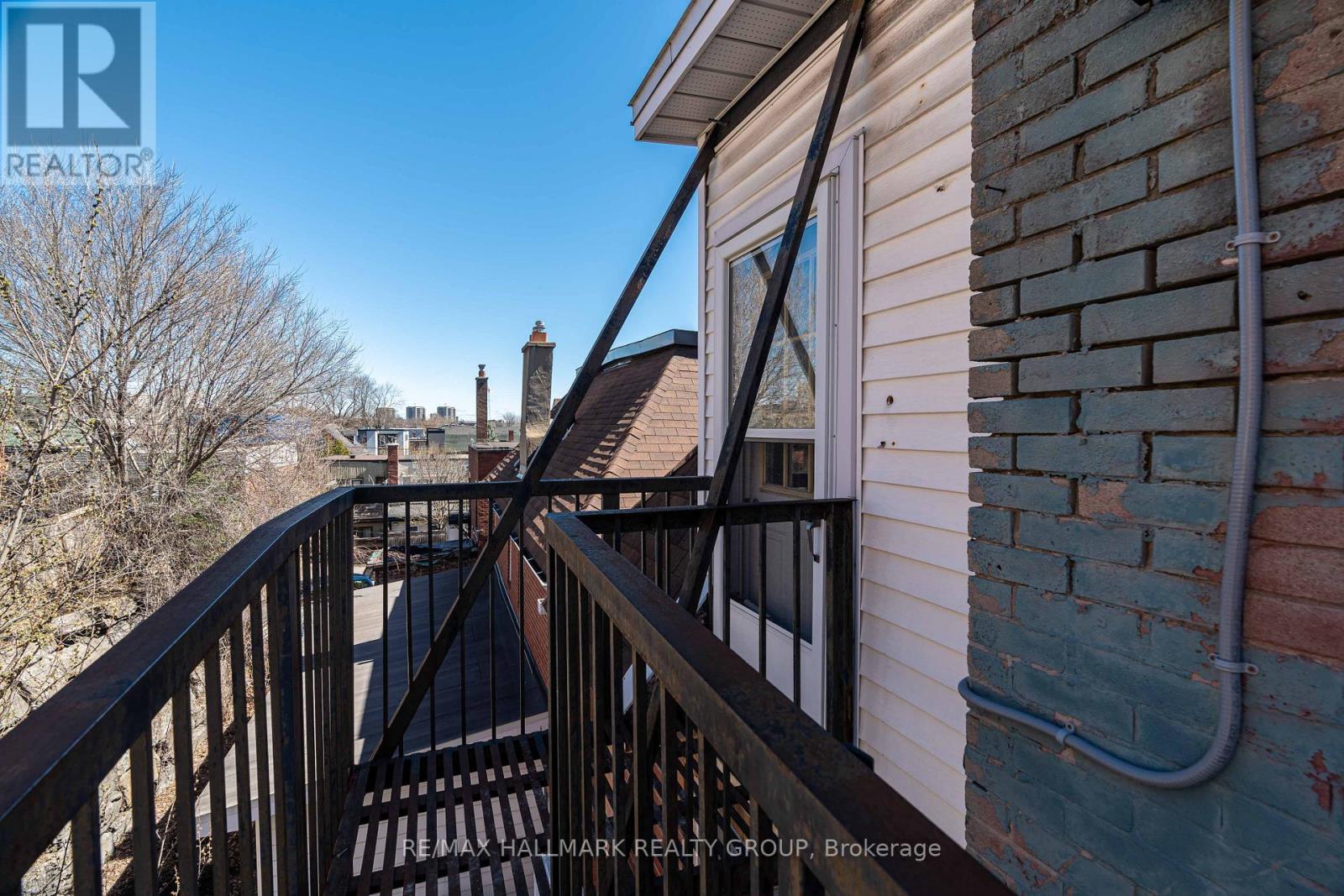 1 Bed, 1 Bath Multi-Family for Rent in Ottawa – 5 – 261 SOMERSET STREET E, Ottawa – MLS# X13413446 - Image 16