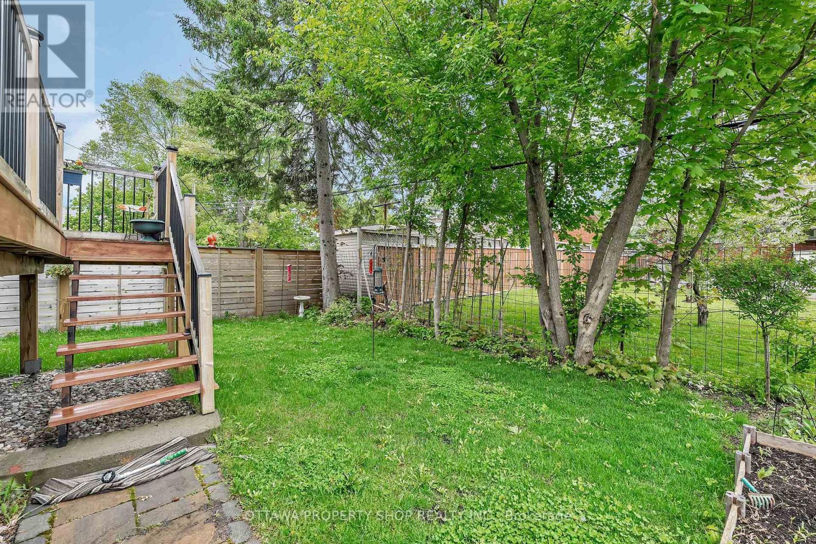 1355 MORY STREET - 37