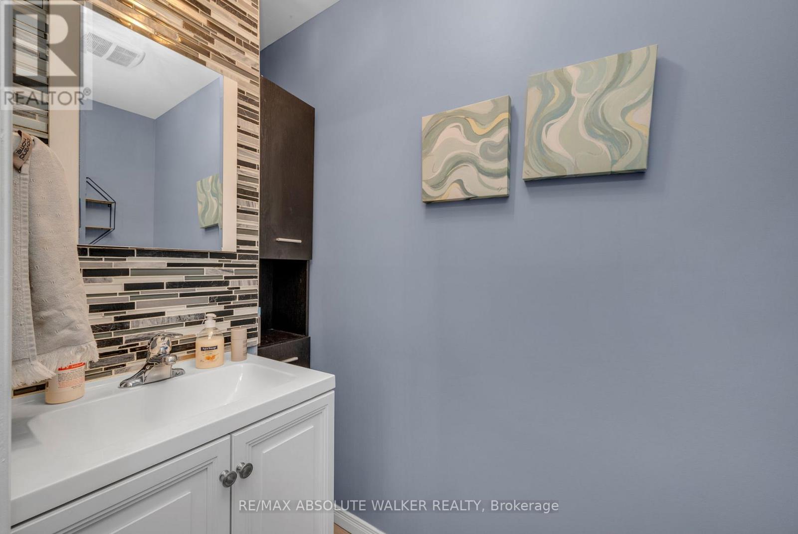 412 MONTREAL ROAD - 10