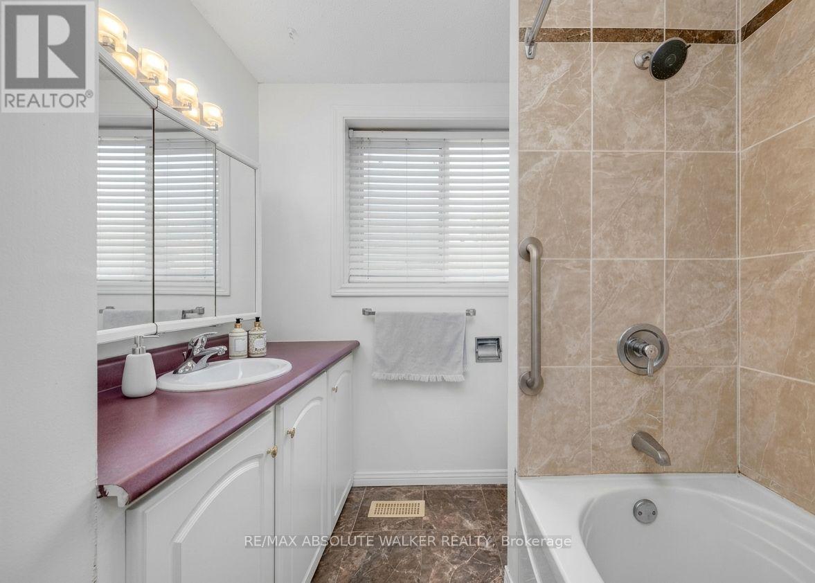 412 MONTREAL ROAD - 16
