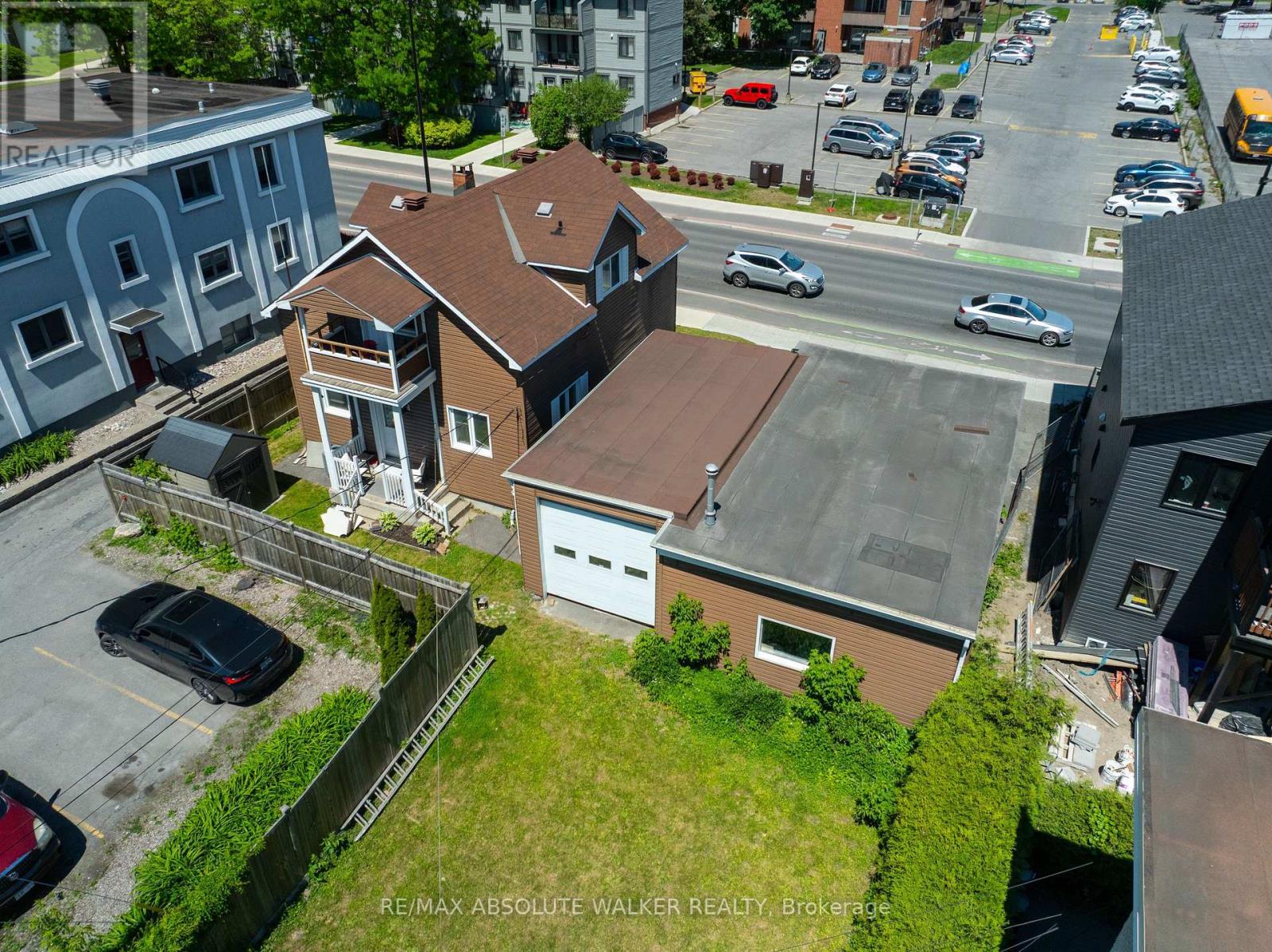 412 MONTREAL ROAD - 26