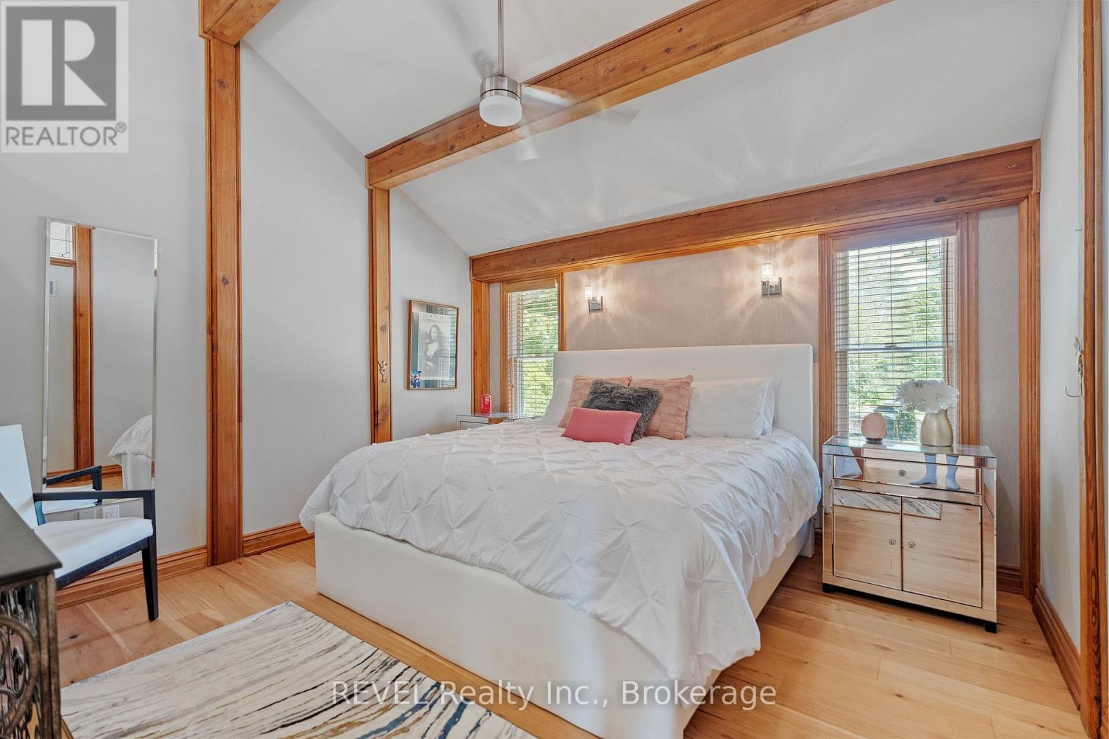 26 KINGSWAY STREET - 24