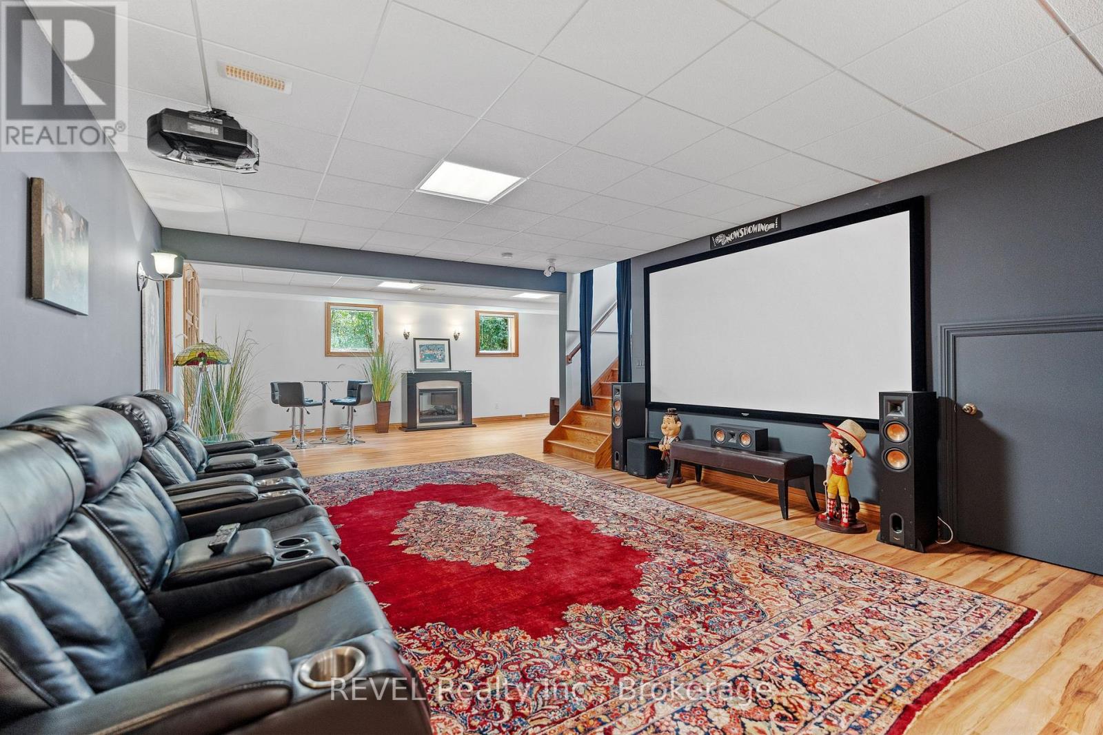 26 KINGSWAY STREET - 28