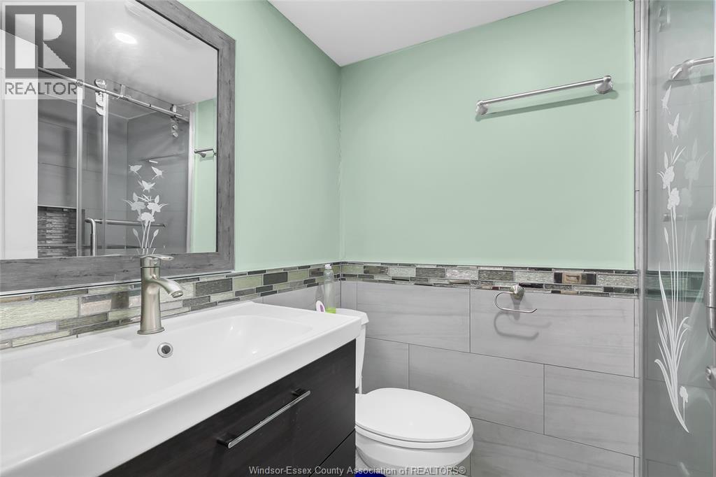 3852 Concord COURT - 35