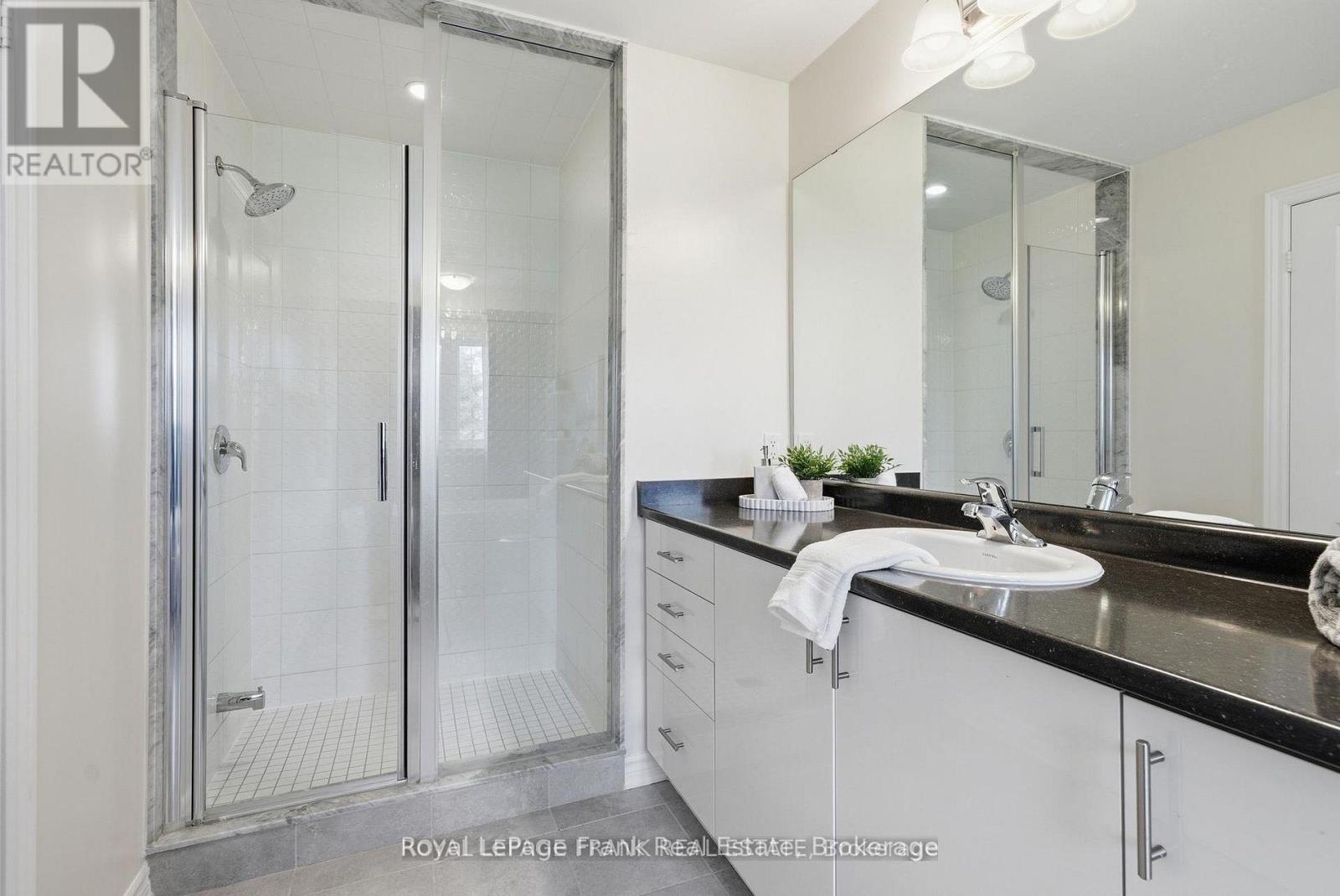 15 HIGHLANDS BOULEVARD - 19