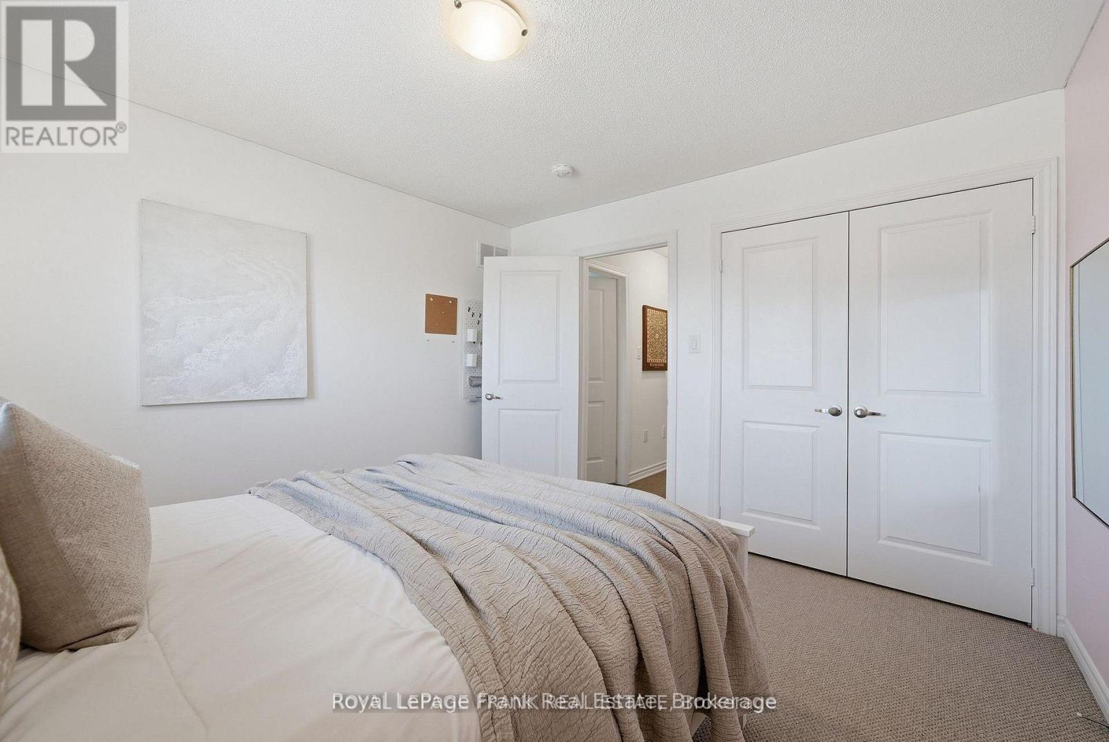 15 HIGHLANDS BOULEVARD - 21