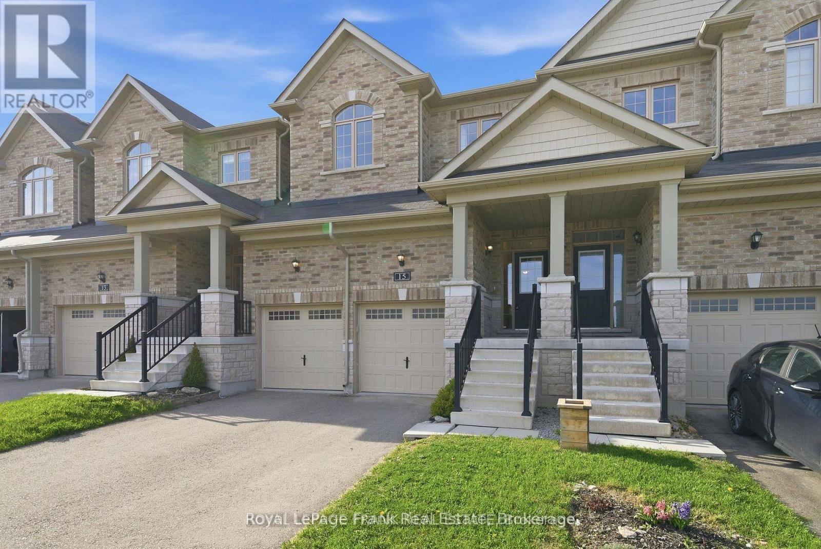 15 HIGHLANDS BOULEVARD - 3