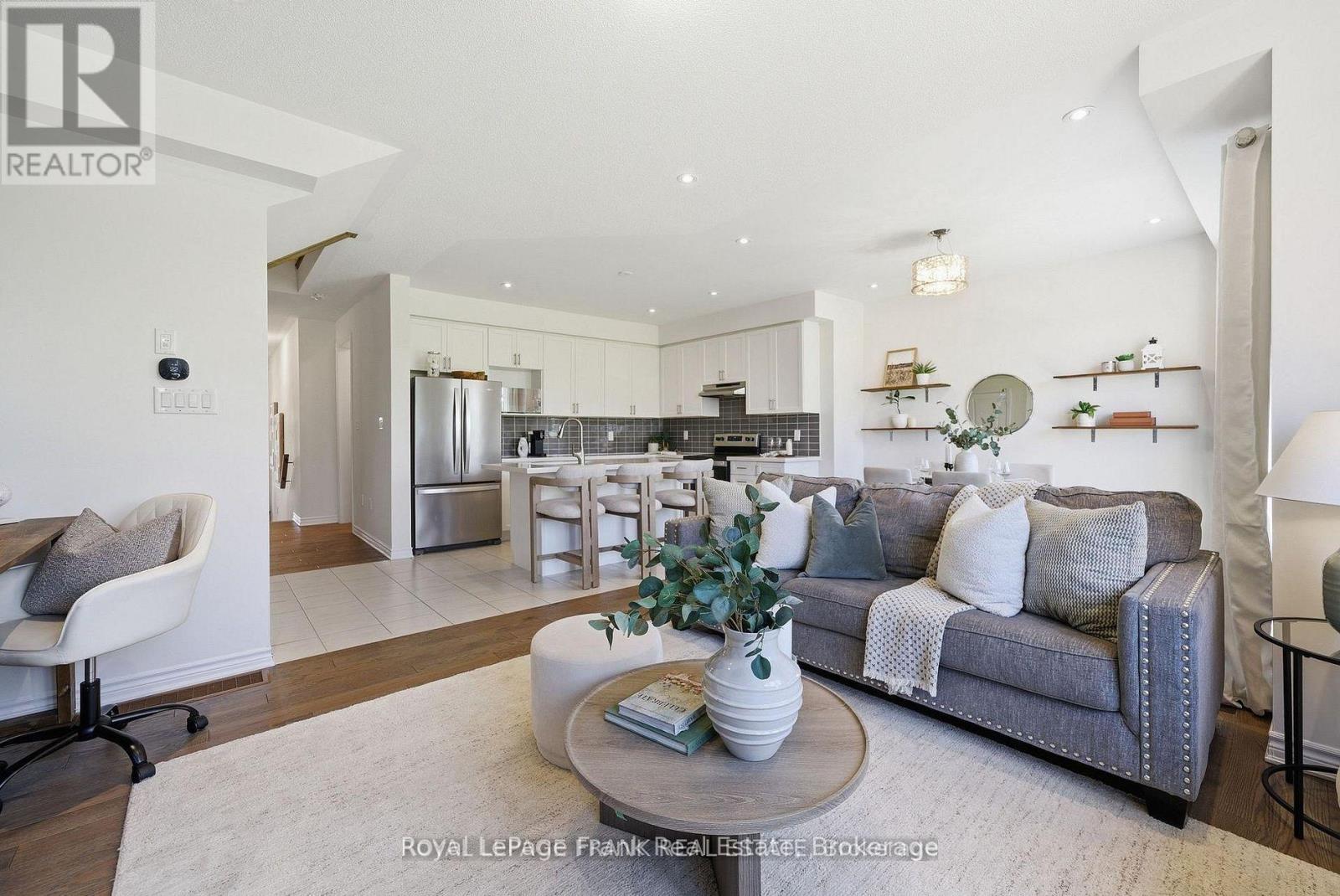 15 HIGHLANDS BOULEVARD - 7