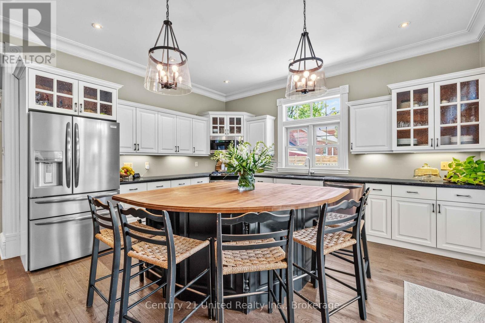 186 ABERDEEN AVENUE - 17