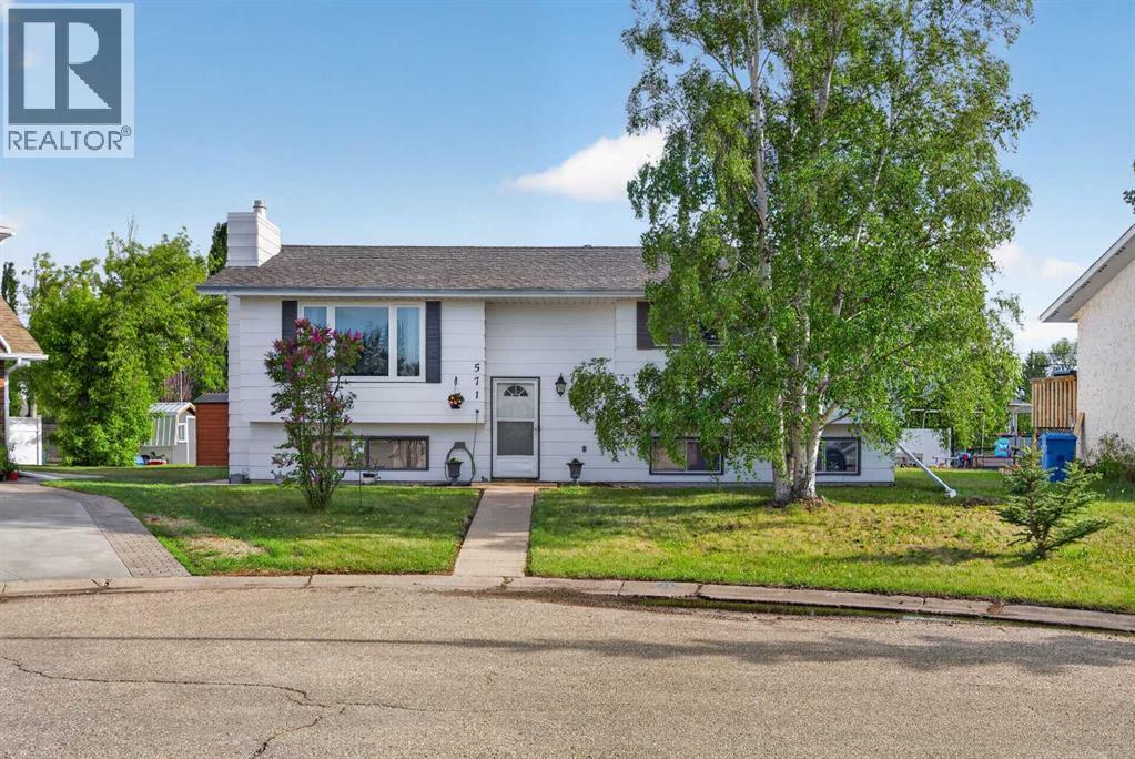 571 8 Street SE - photo 2