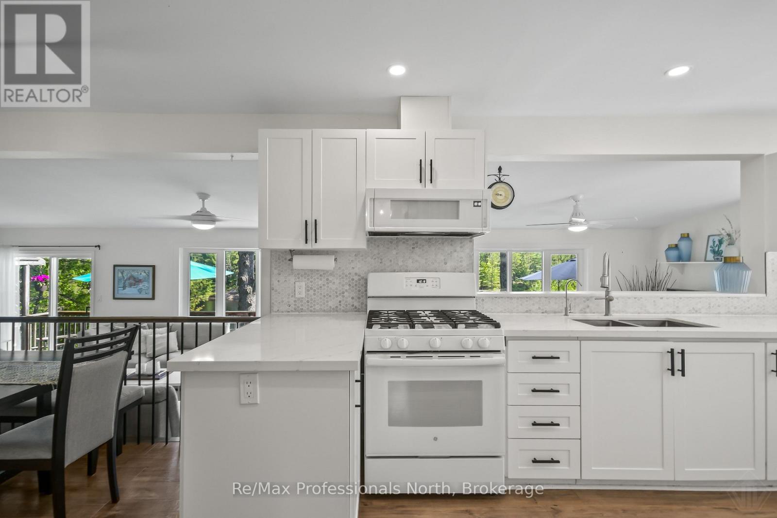 5 PINETREE ROAD - 13
