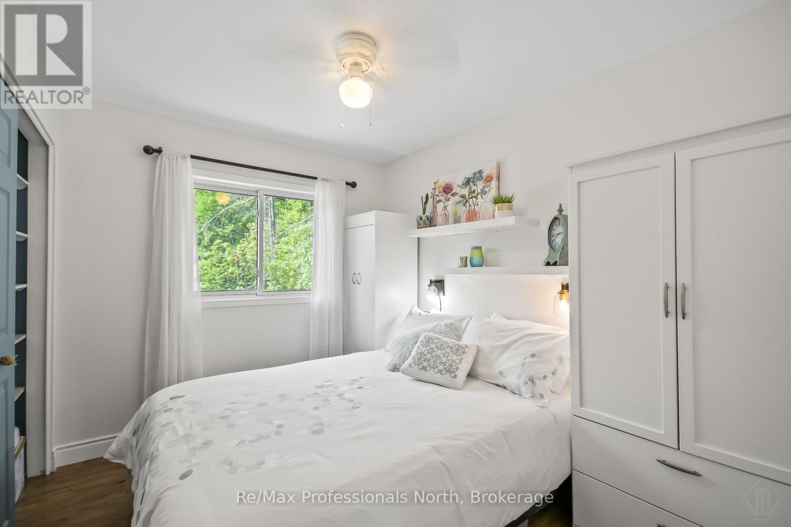 5 PINETREE ROAD - 25