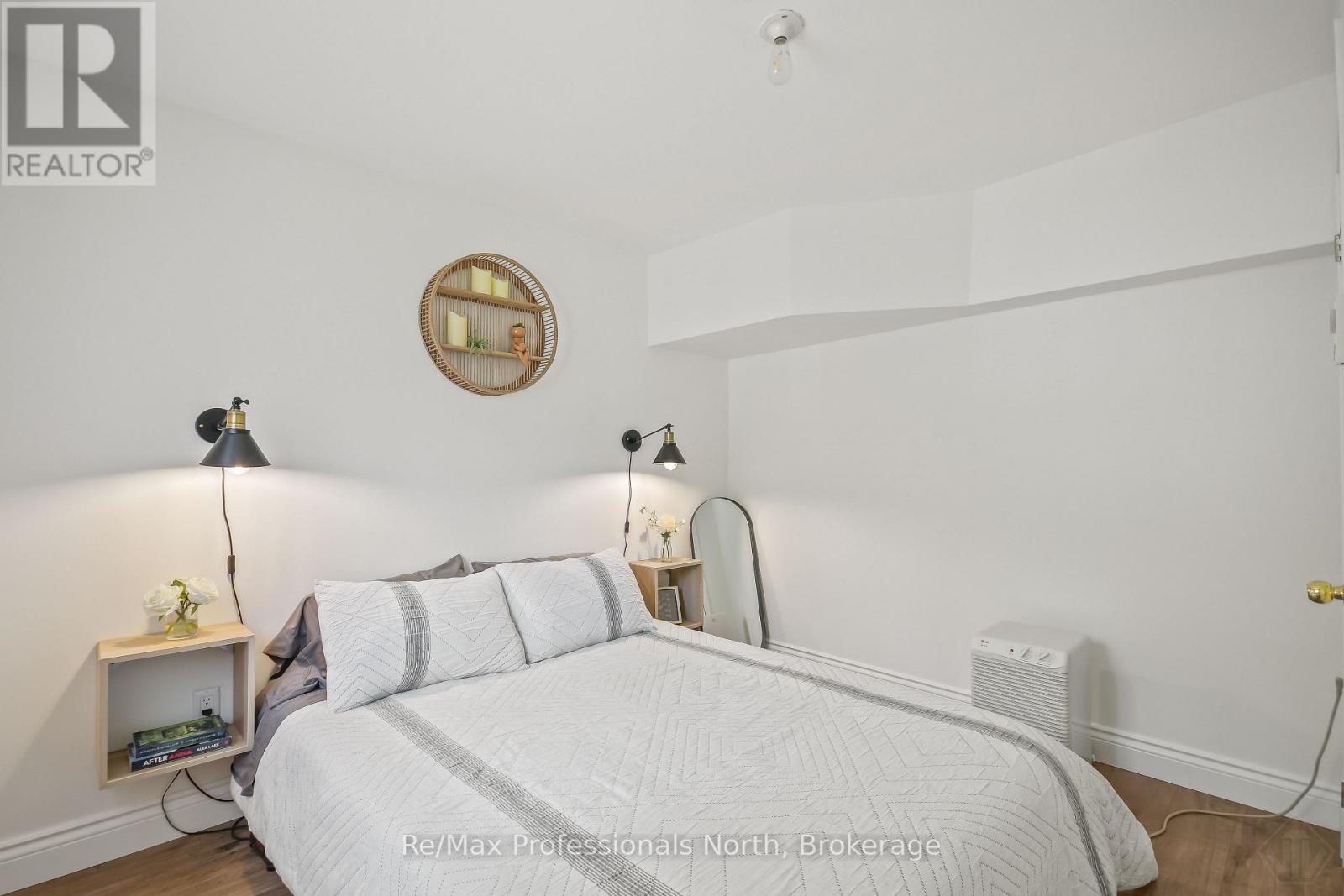 5 PINETREE ROAD - 27
