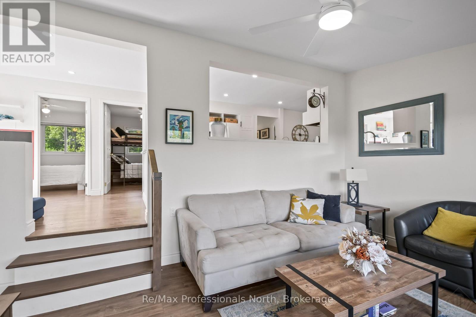 5 PINETREE ROAD - 5