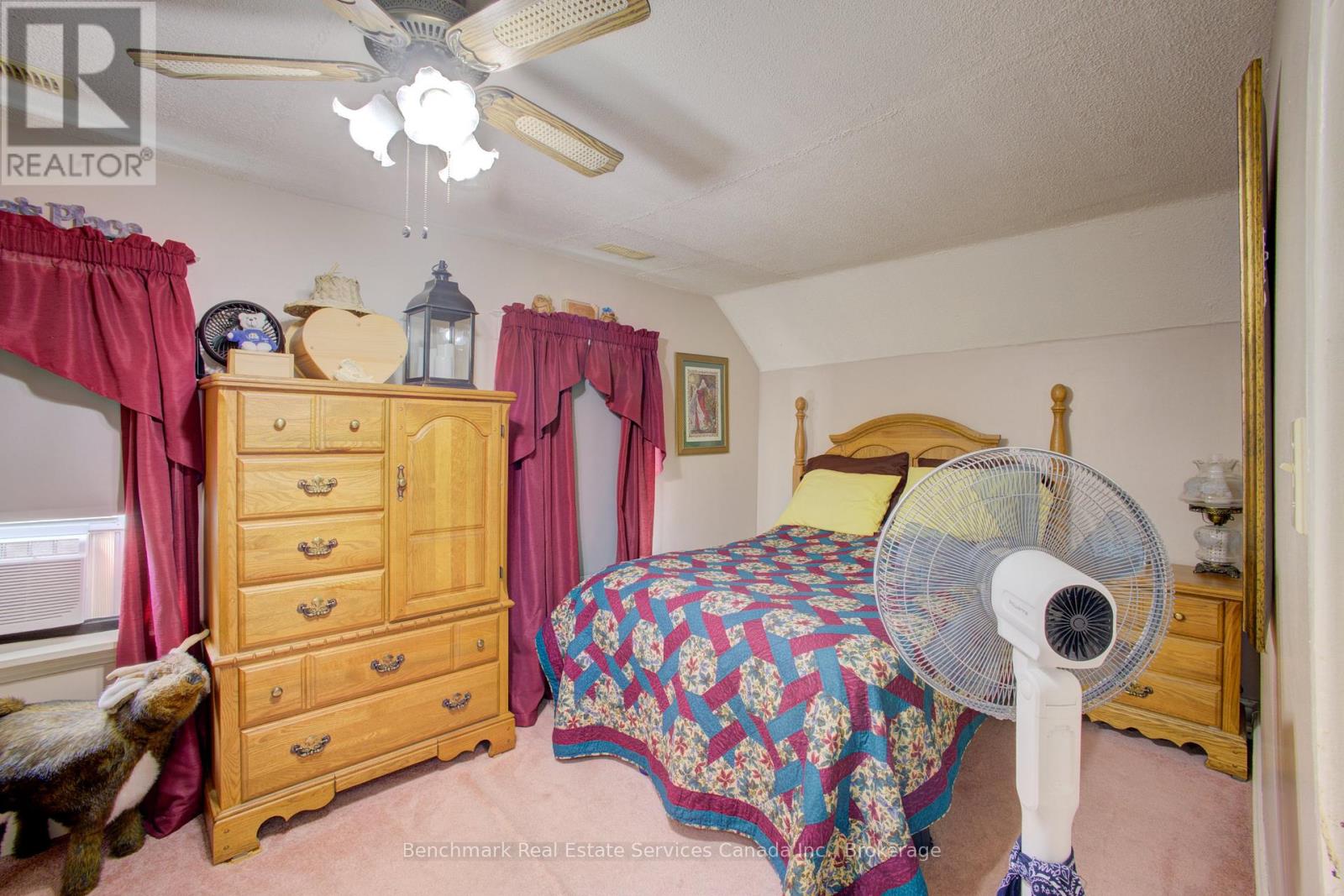 87 ST ANDREW STREET N - 17