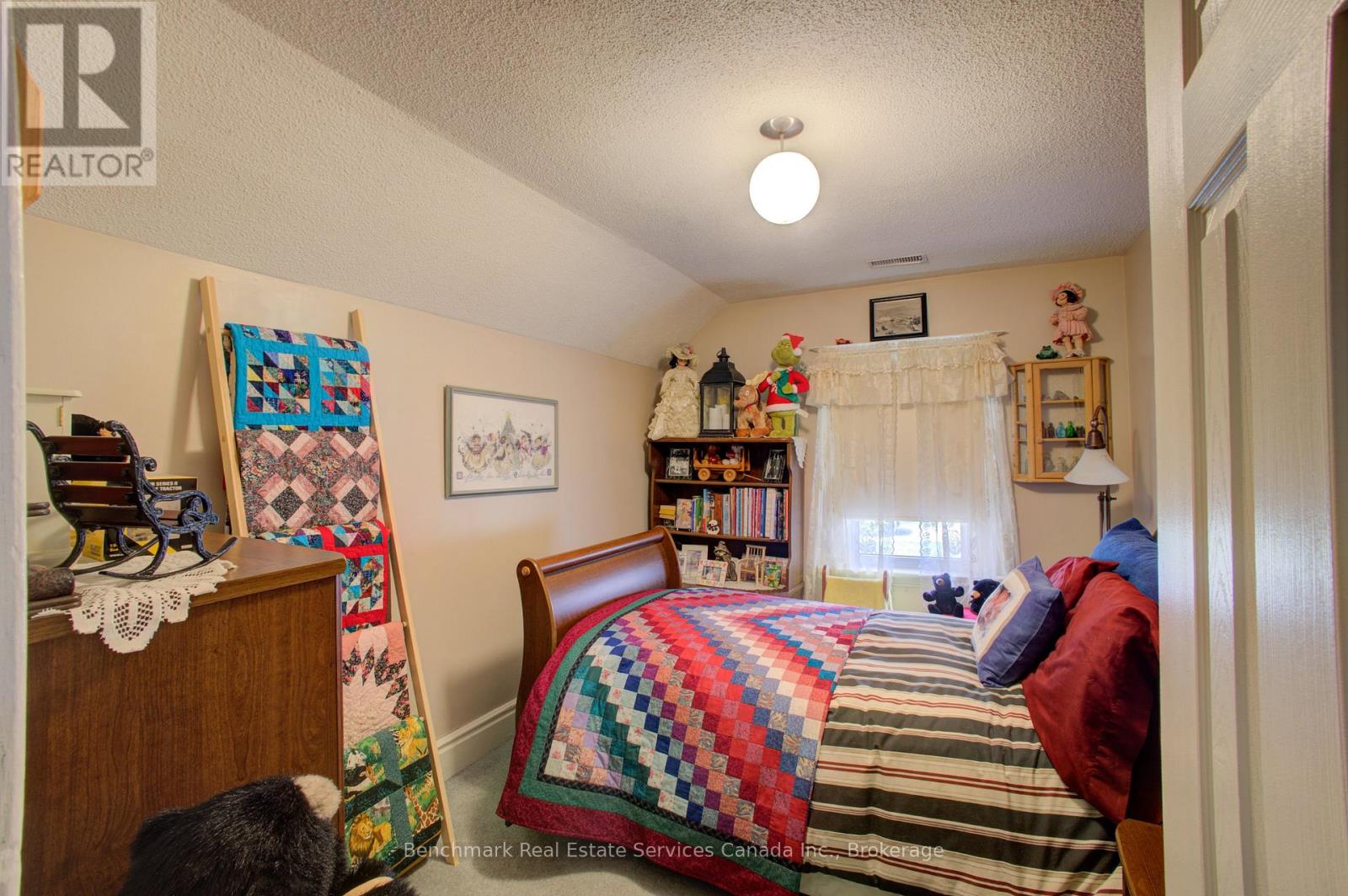 87 ST ANDREW STREET N - 19