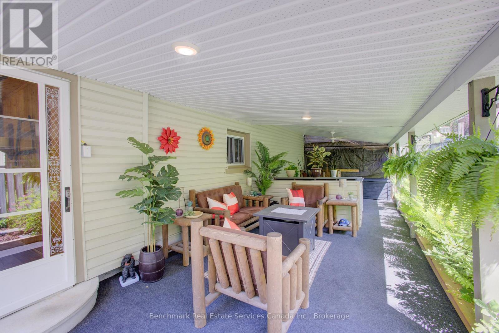 87 ST ANDREW STREET N - 26