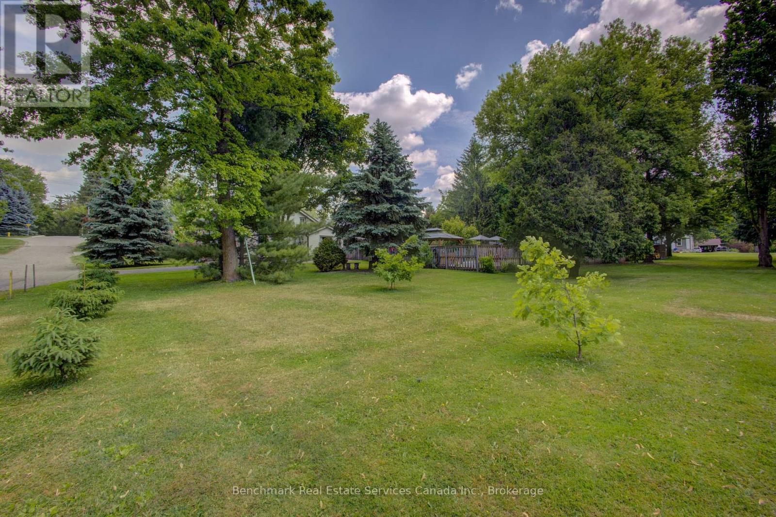 87 ST ANDREW STREET N - 41