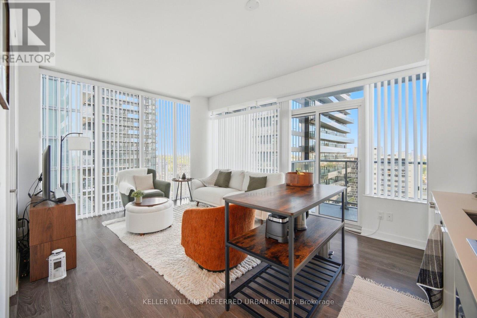 Listing photo of 1803 - 195 REDPATH AVENUE