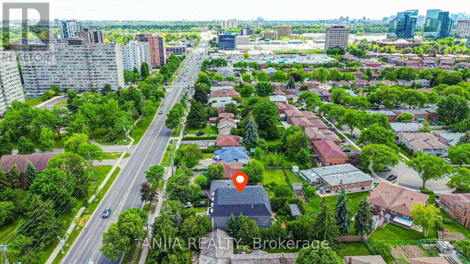 2652 VICTORIA PARK AVENUE - 6